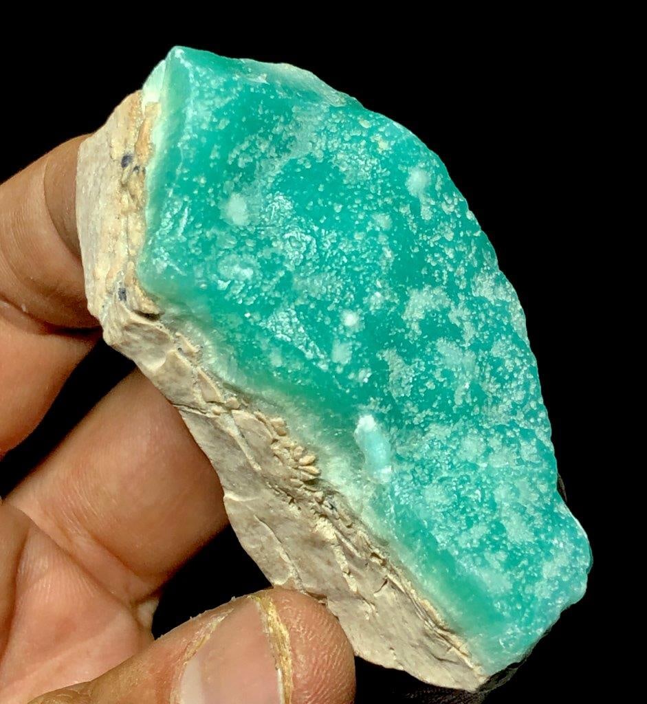 77 Grams Natural Aragonite Mineral Specimen - 60X30X20 mm (1 of 3)