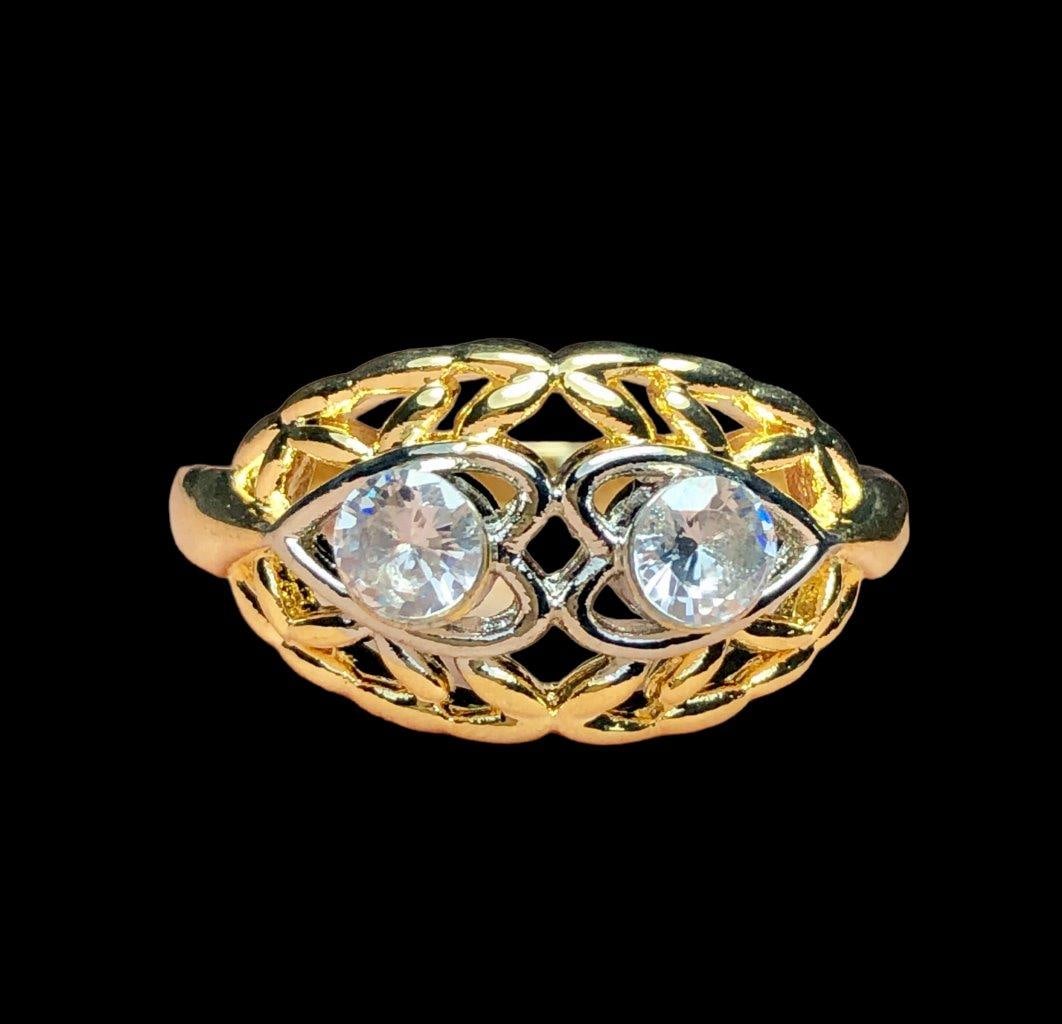 Zirconic Copper Ladies Engagement Ring: Zirconic Copper Ladies Engagement Ring FREE SHIPPING Shipping rates are determined by Parcel weight and destination.