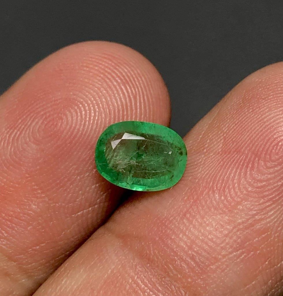 1.40 Carats Natural Emerald Gemstone - 8X6X4 mm (1 of 4)