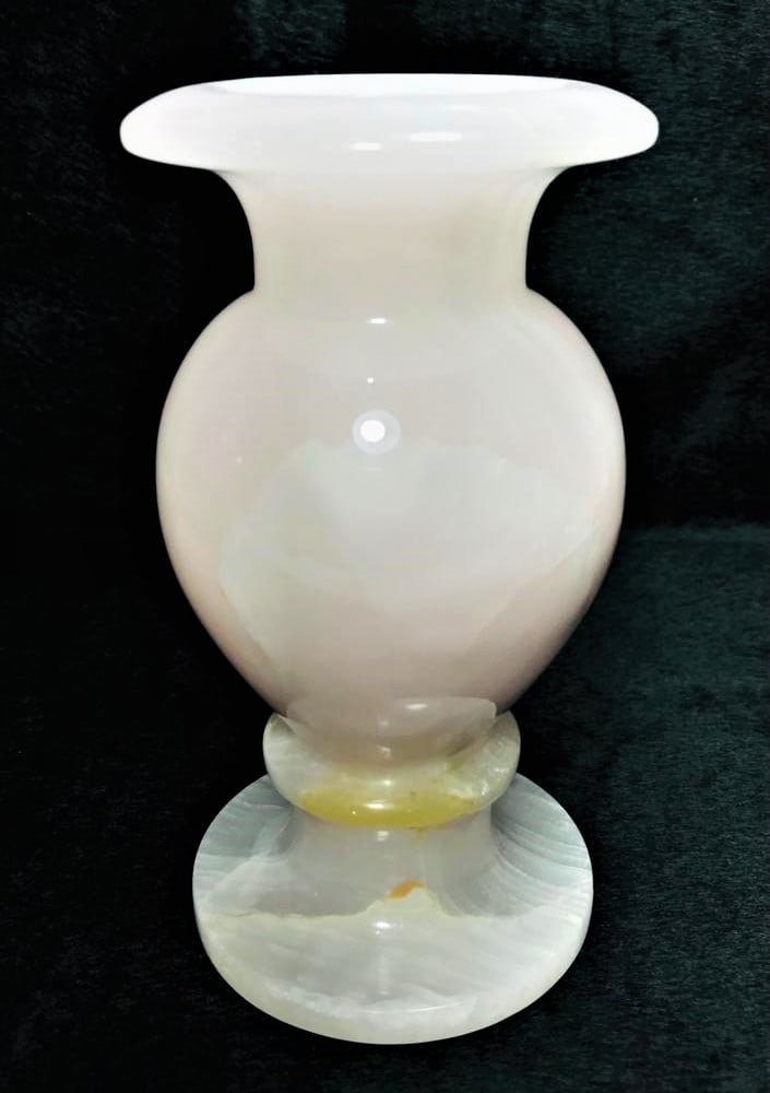 Calcite pinkish Vase - 831.5G: Calcite pinkish Vase - 831.5G 147x76mm Shipping: $70.00. Shipping rates are determined by Parcel weight and destination.