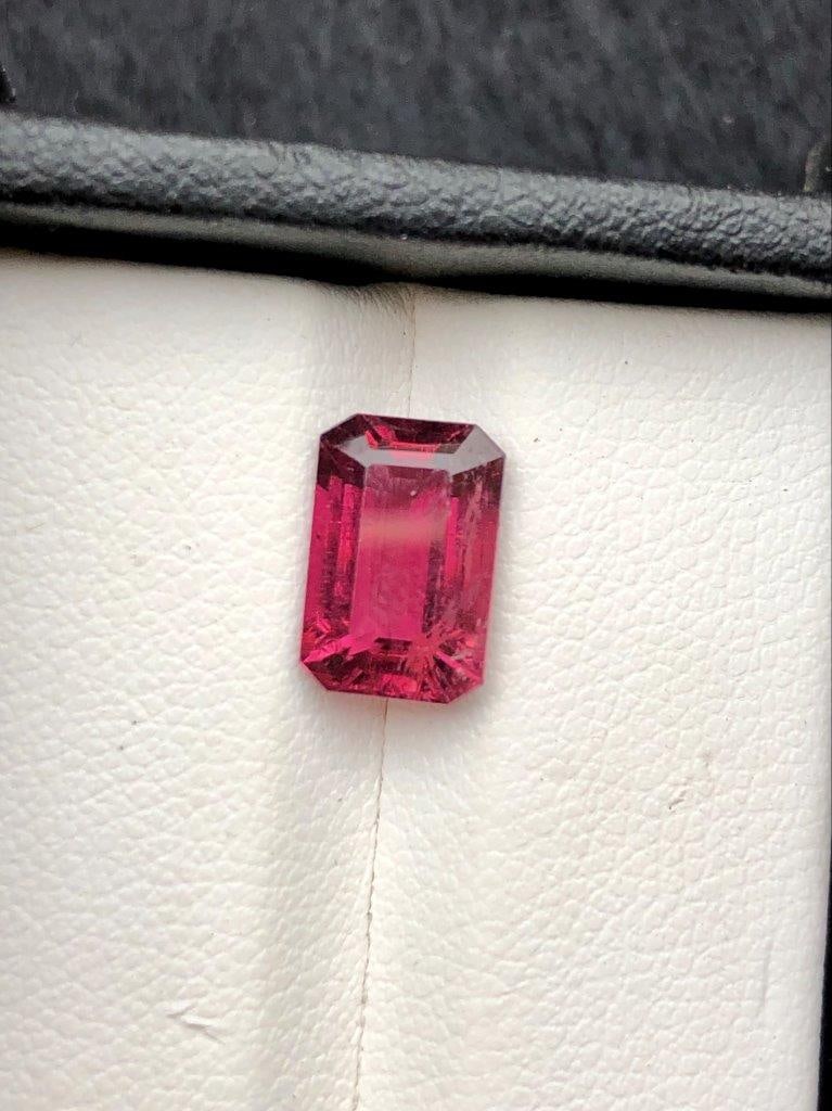 Rubelite Tourmline - 2.50 Carats - 10X7X5 mm: Rubelite Tourmline - 2.50 Carats - 10X7X5 mm Shipping Rate: FREE SHIPPINGshipping rates are FREE WORLDWIDECombined shipping: We offer combine shipping on multiple items purchased to reduce shipping co