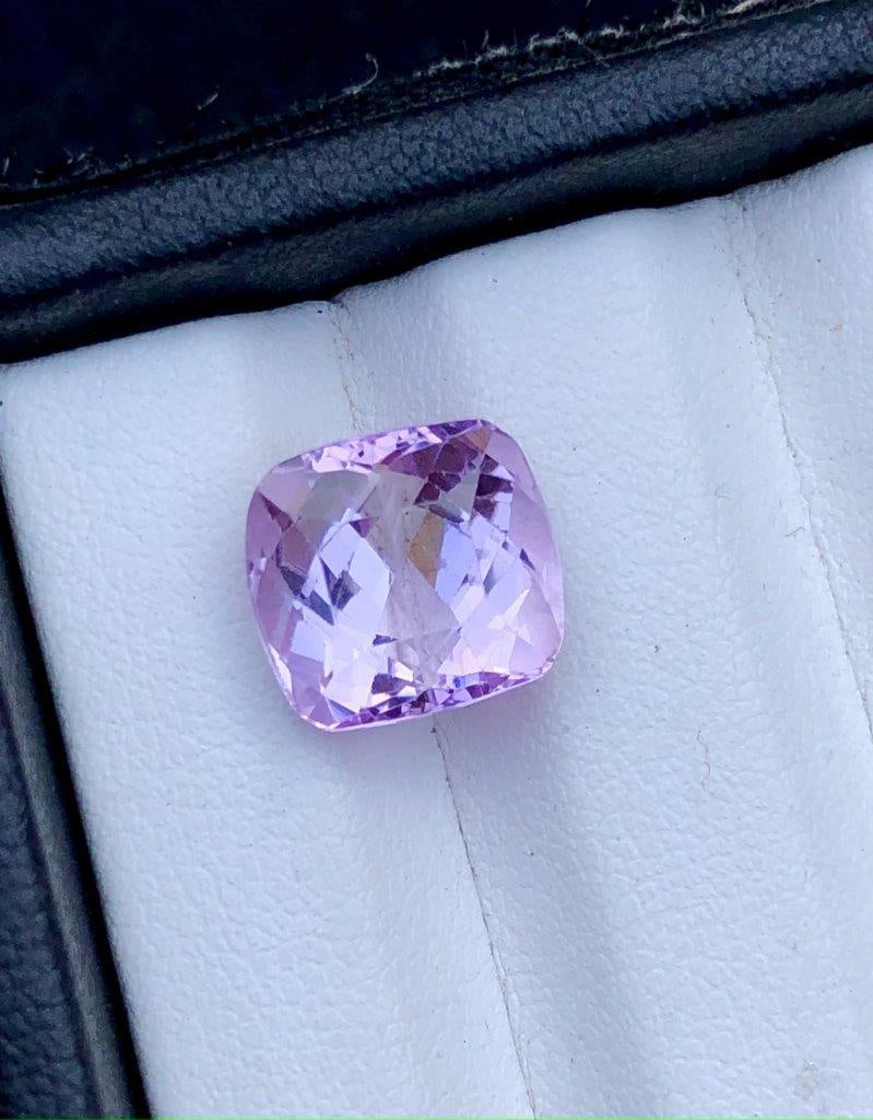 6.80 Carats Natural Pink Kunzite Gemstone - 11X10X8 mm (1 of 5)