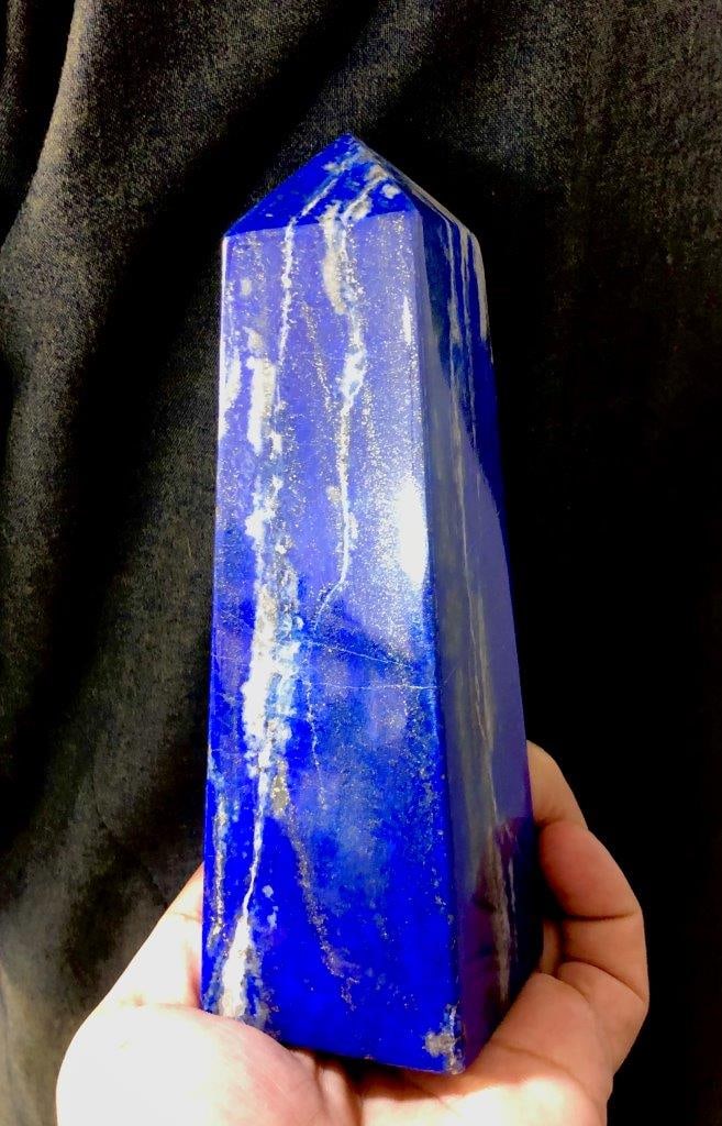 Beautiful lapis lazuli tower - 900 Grams (1 of 2)