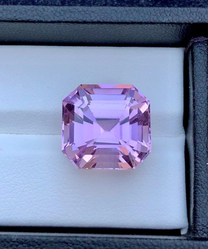 17.45 Carats Asscher Cut Pink Kunzite - 15X15X11 mm (1 of 4)