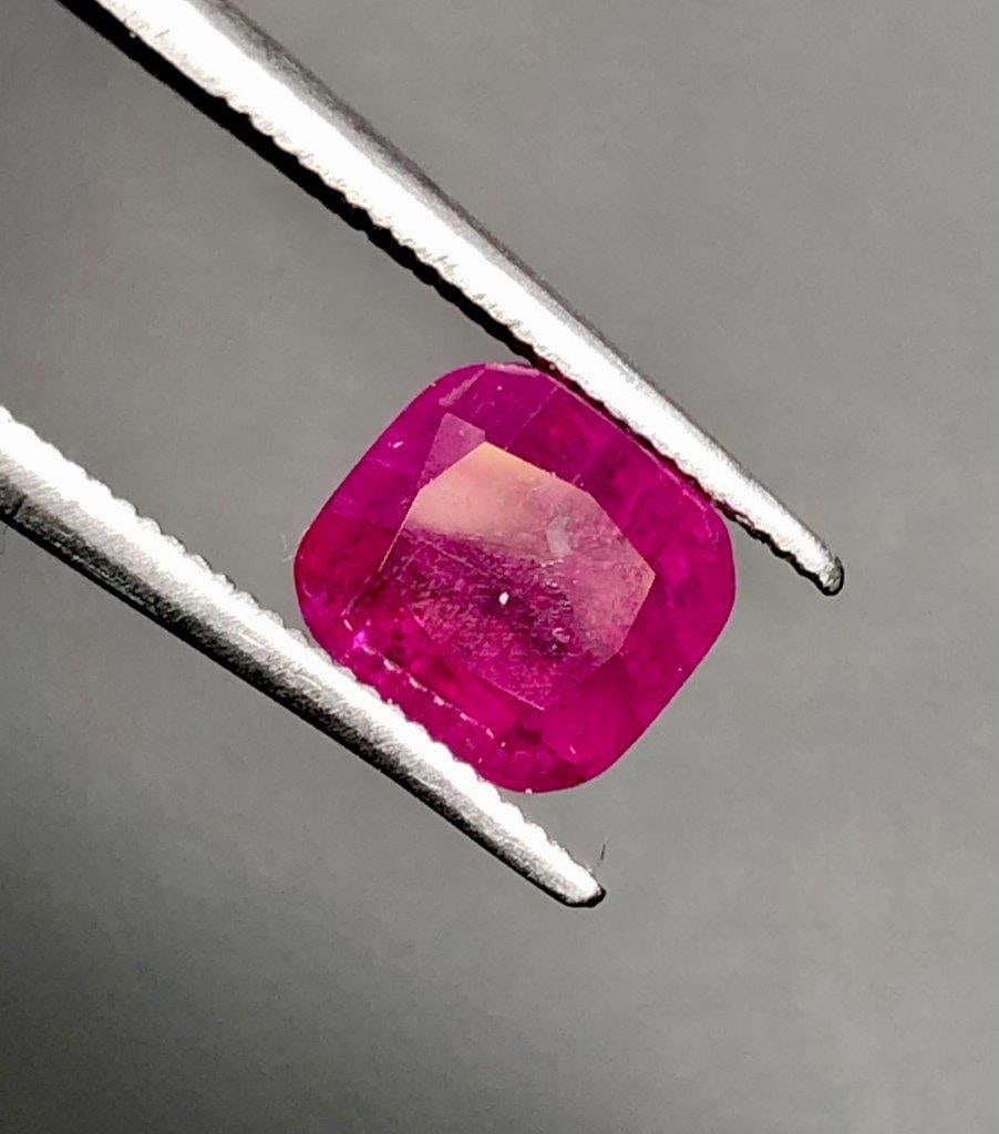 1.55 Carats Natural Ruby From Afghanistan - 6.5X6X4 mm (1 of 5)
