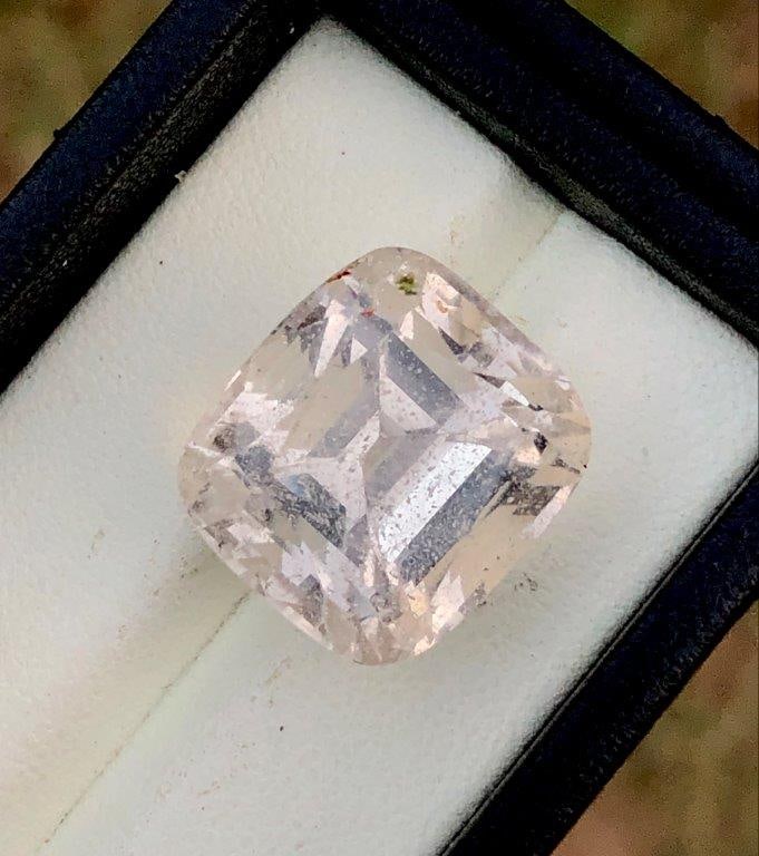 36..10 Carats Natural Morganite Gemstone - 18X17X15 mm (1 of 3)