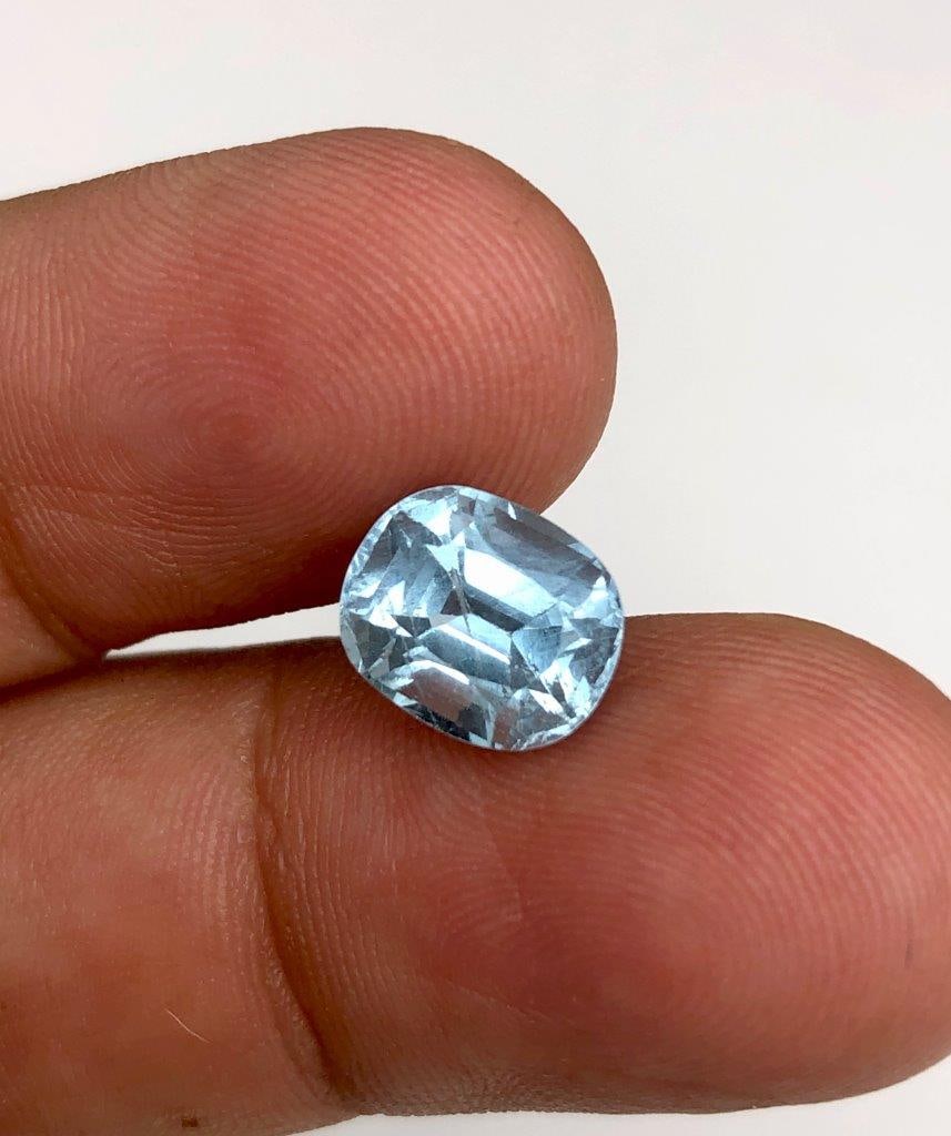 5.80 Crts Natural Aquamarine Gemstone - 12X11X8 mm (1 of 3)