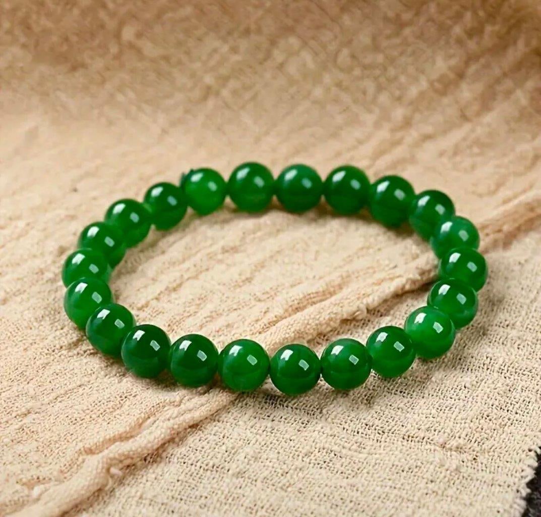 Best Quality Natural Green Agate Stretchable Bracelet (1 of 5)