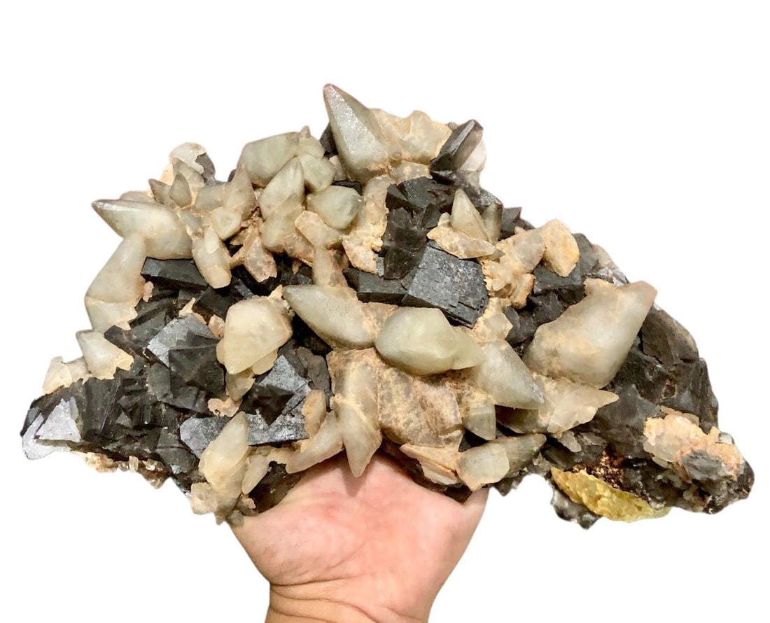 High Quality Big Size Fluorite with Dogtooth Calcite Mineral Specimen – 2 Kg Natural Crystal: Impressive 2 kg high quality Fluorite mineral specimen featuring beautiful crystal formations combined with striking Dogtooth Calcite. This large natural specimen showcases stunning color, unique text
