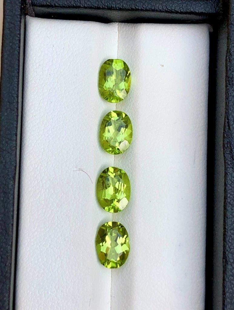 4 Carats Jewelry Size Peridot Lot (1 of 3)