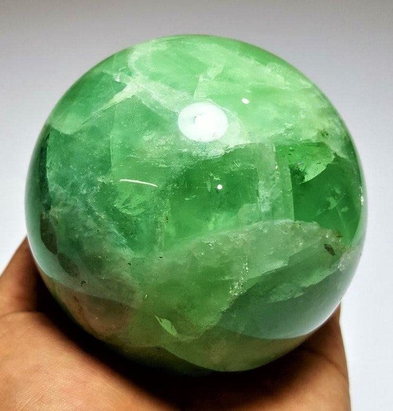 Green fluorite sphere - 887 Grams - 4