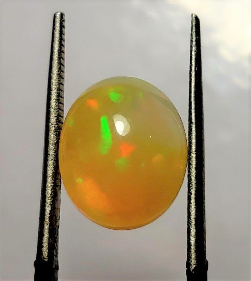Fire Ethopian Opal Oval Shape - 3.5 Carats - 2