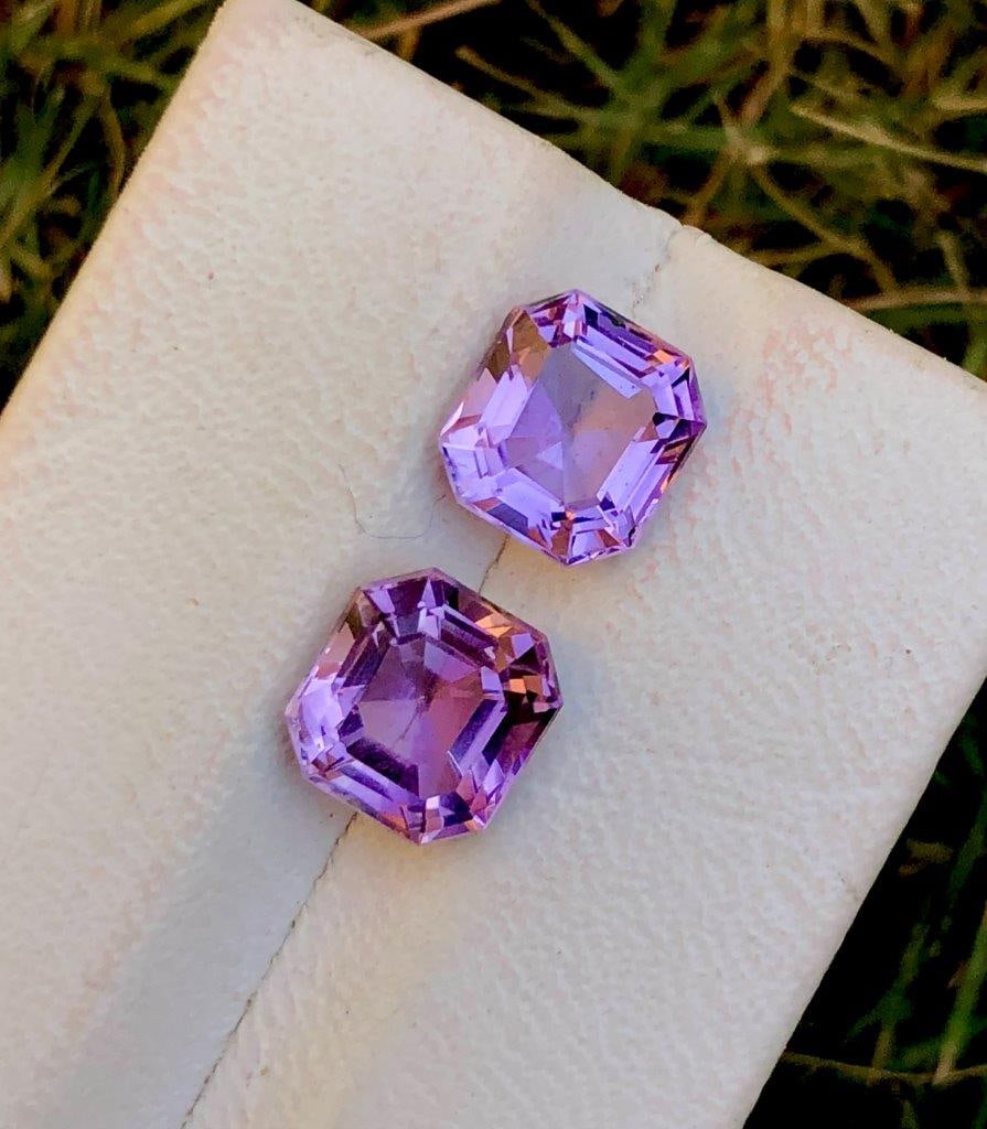 Natural Paired Amethyst Gemstone - 6.20 Carats: Natural Paired Amethyst Gemstone - 6.20 CaratsShipping Rate: $15.00 .shipping rates are determined by Parcel weight and destination.Combined shipping: We offer combine shipping on multiple items