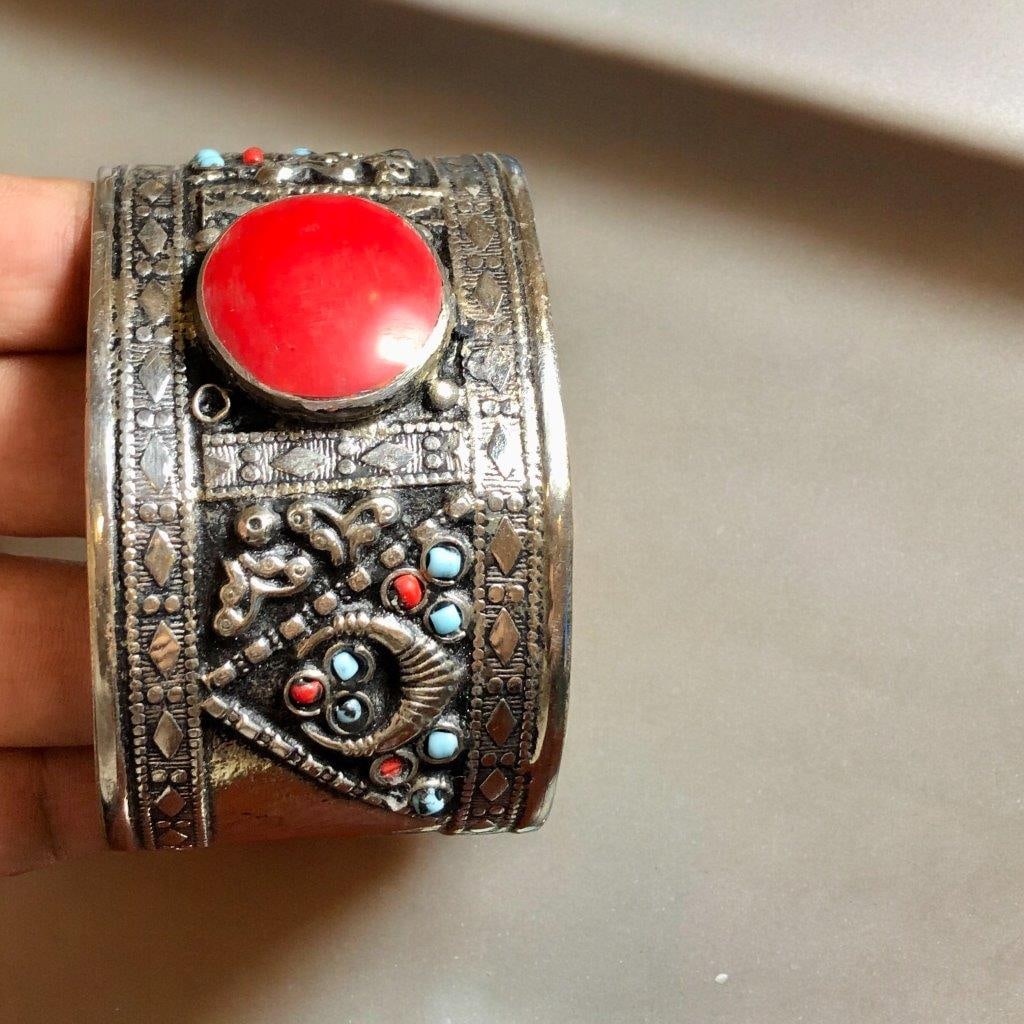 Old Style Coral Bracelet (1 of 2)