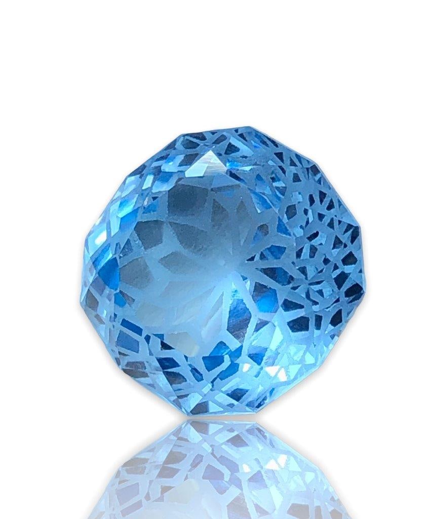13.90 Carats Sea Blue Swiss Blue Topaz - 15X14X9 mm (1 of 4)
