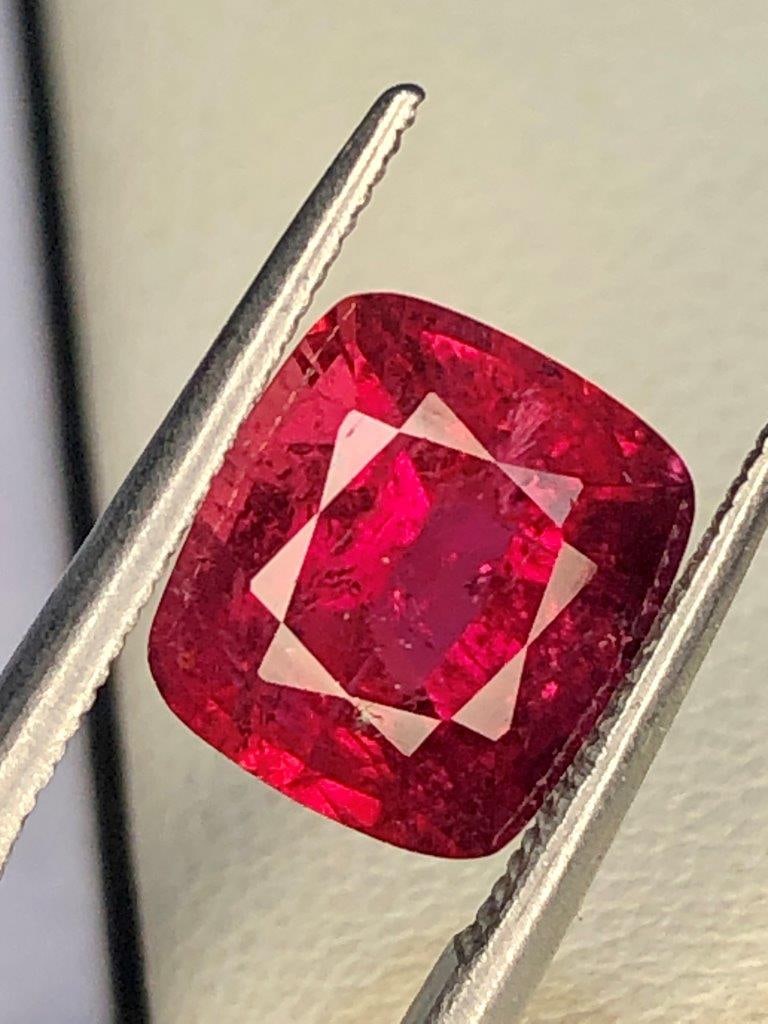 2.70 Carats Very Fine Quality Pigeon Blood Rubelite Tourmaline Gemstone - 10X9X8 mm (1 of 5)
