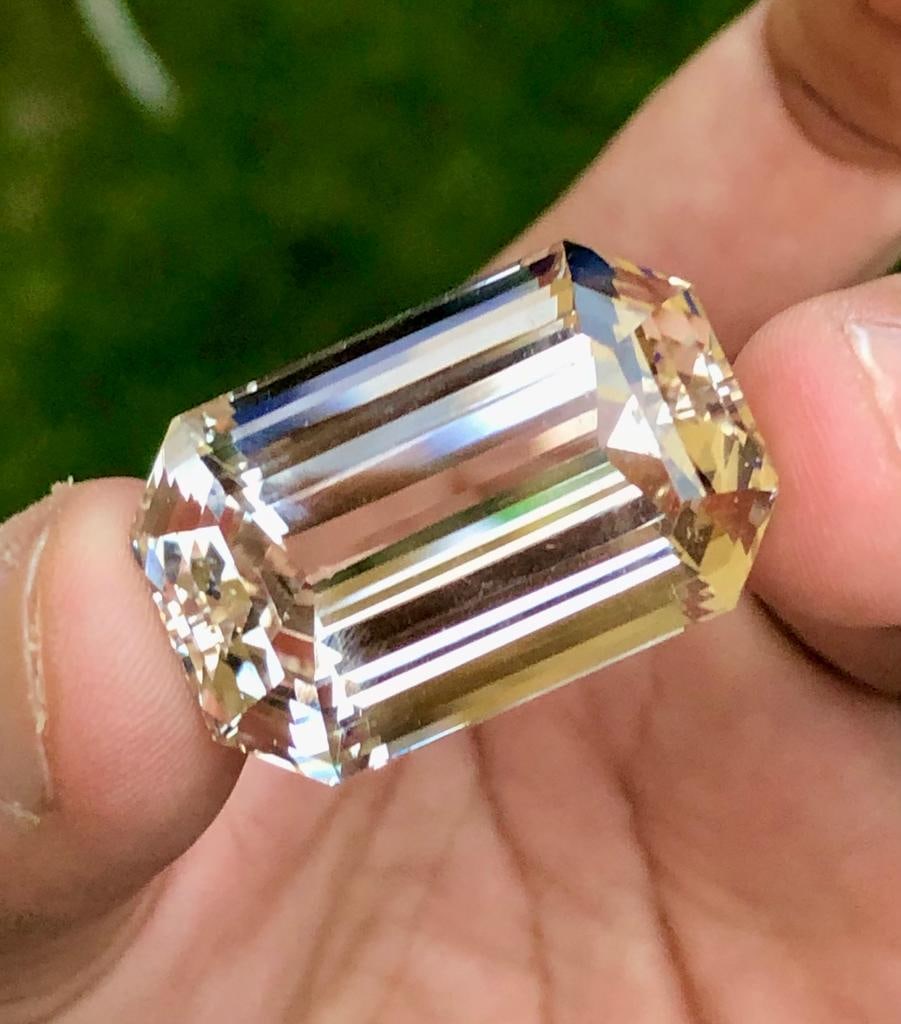 Perfect Gemstone Golden Topaz 69.35 Carats AAA Quality Precious Gemstone - 23X17X14 mm (1 of 4)
