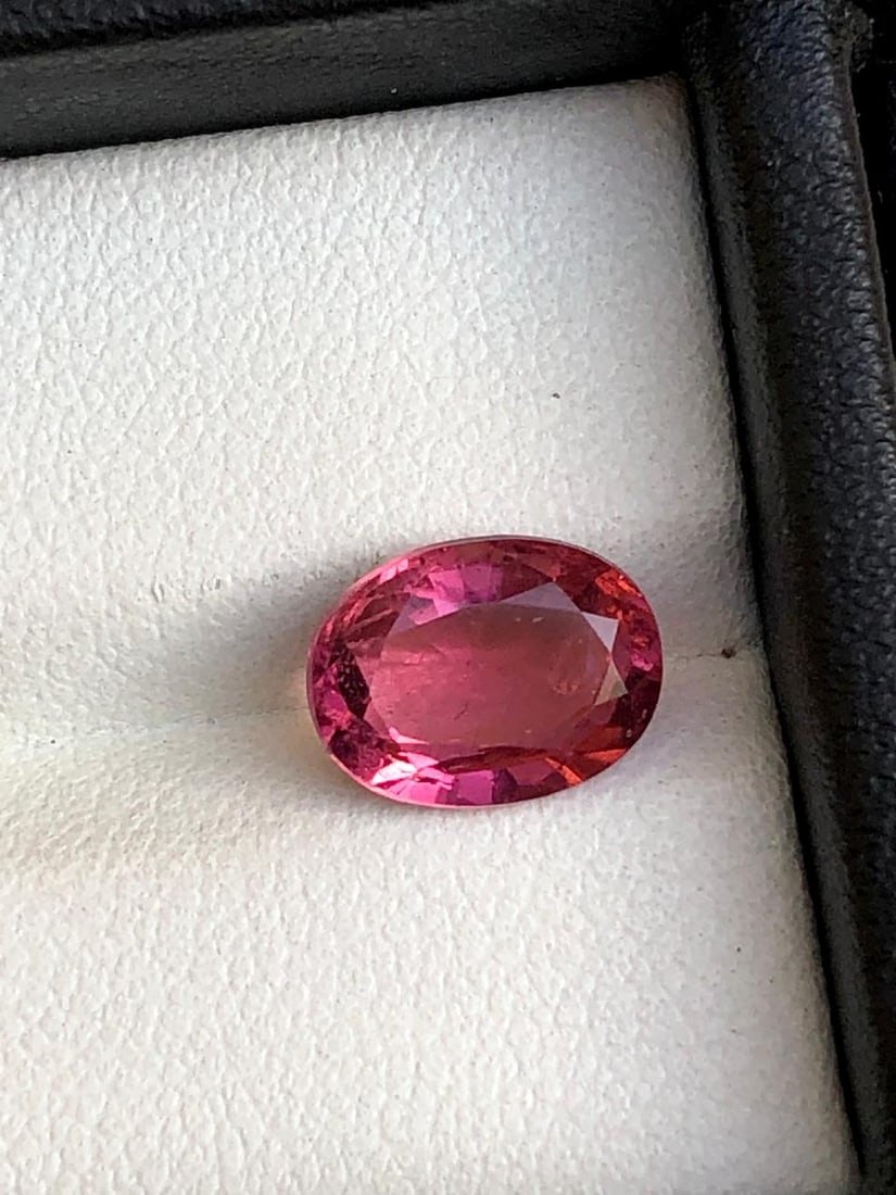 Rubelite Tourmaline Gemstone For Wedding Ring - 2.75 Carats - 10X8X5 mm (1 of 4)