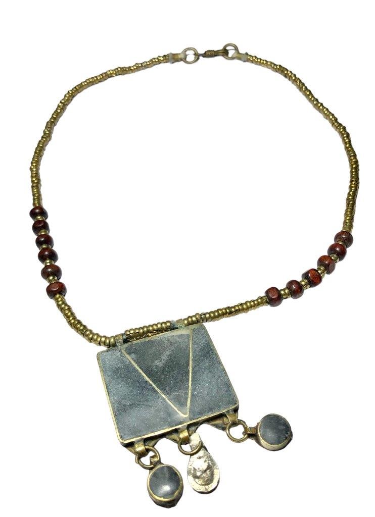 Brass jewelry - Vintage handmade jewelry: Brass jewelry - Vintage handmade jewelry Shipping: $36.00. Shipping rates are determined by Parcel weight and destination.