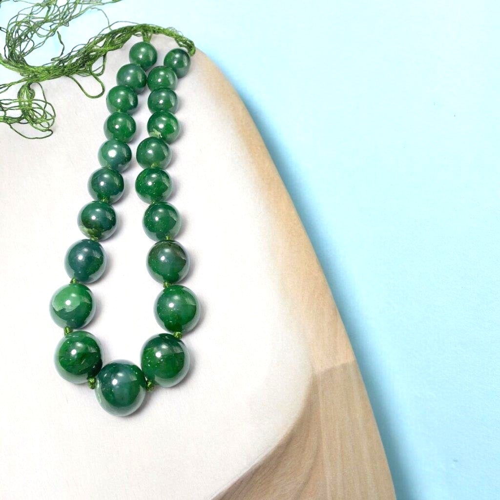 Vivid Green Nephrite Jade Necklace (1 of 2)