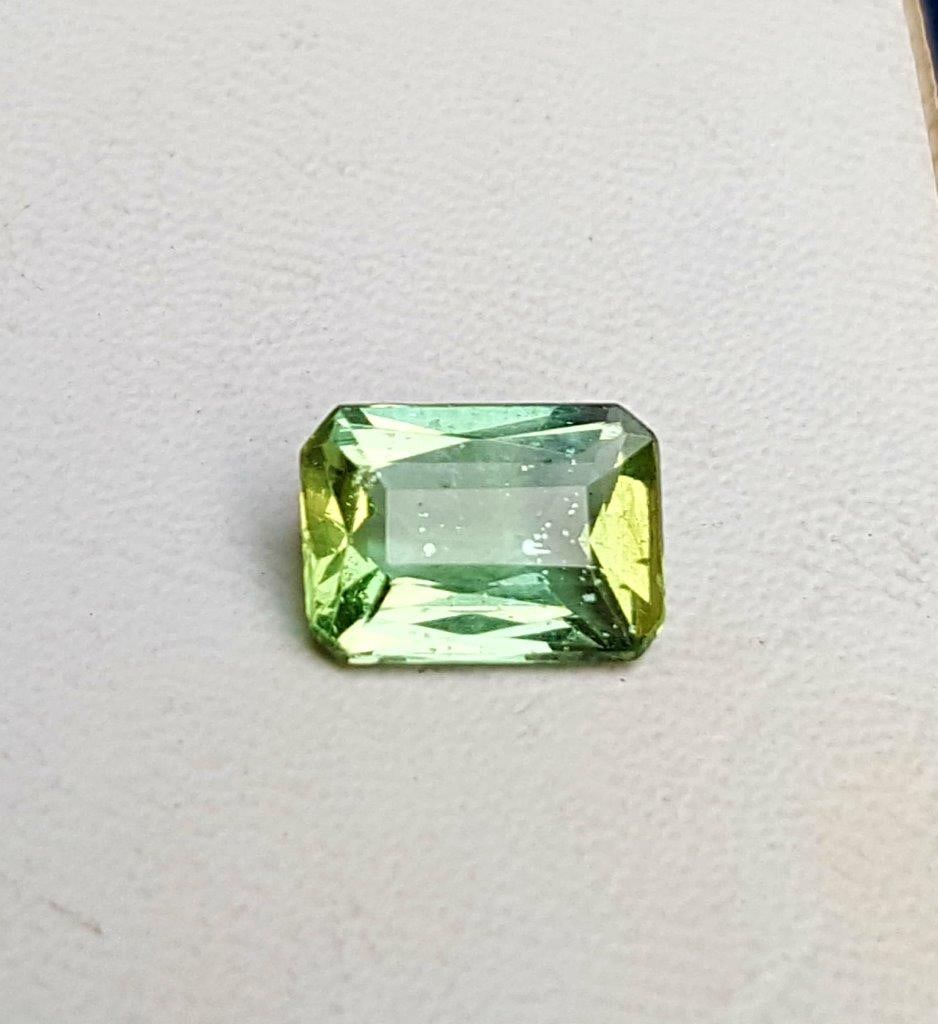Lustrous Green Apatite - 3.10 Carats (1 of 3)