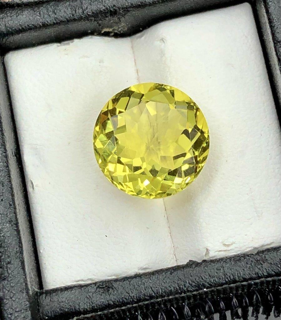 Fine Quality Citrine Quartz - 10.5 Carats - 13X10 mm (1 of 3)