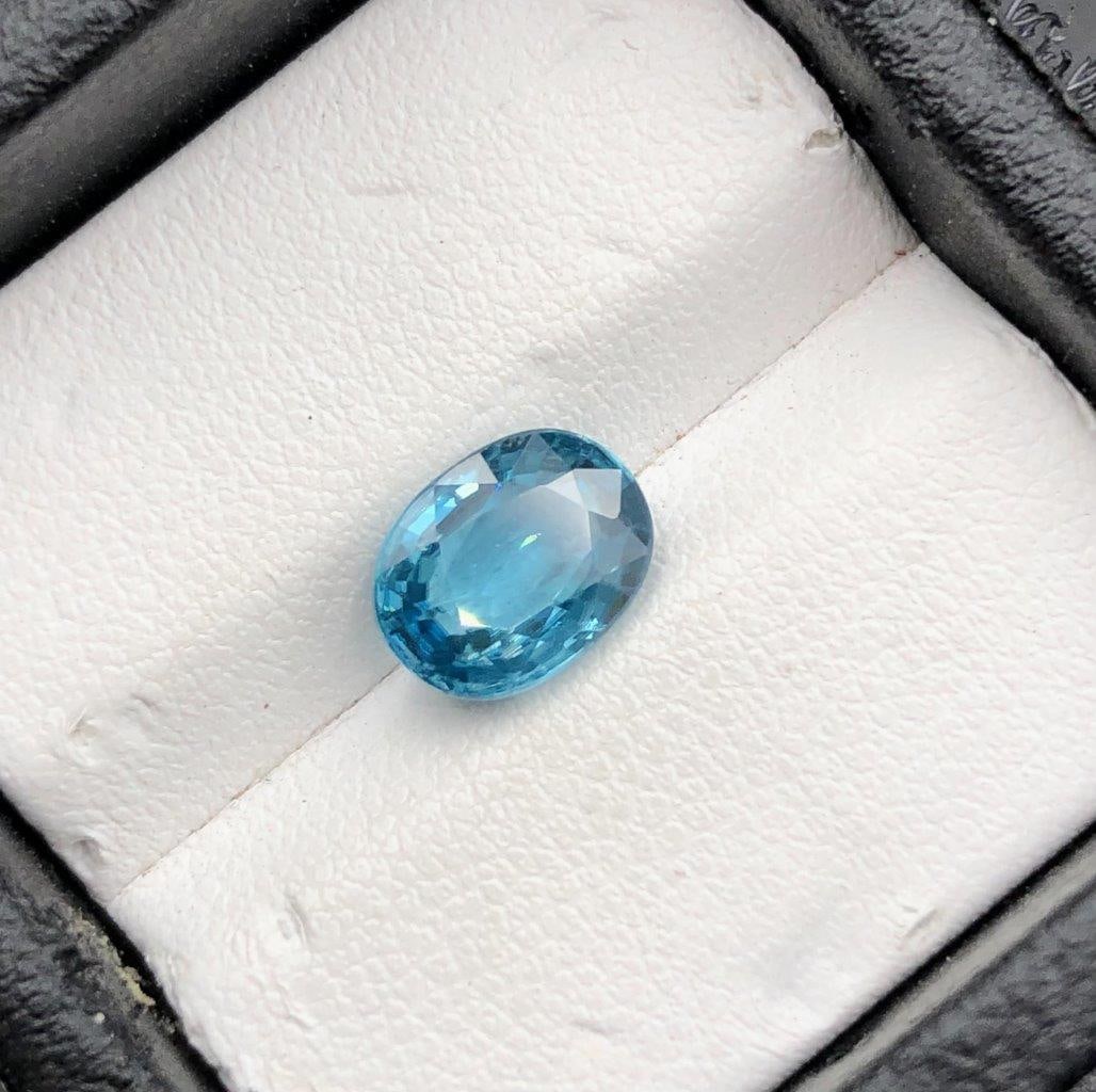 2.75 Carats Blue Zircon - 8X7X4 mm 120$ (1 of 5)