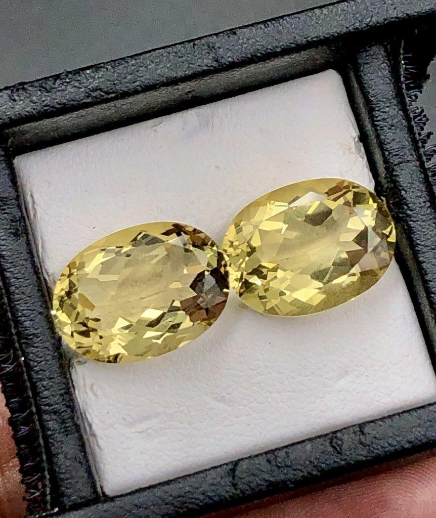 17 carats Paired Citrine Quartz - 15X12X8 mm (1 of 3)