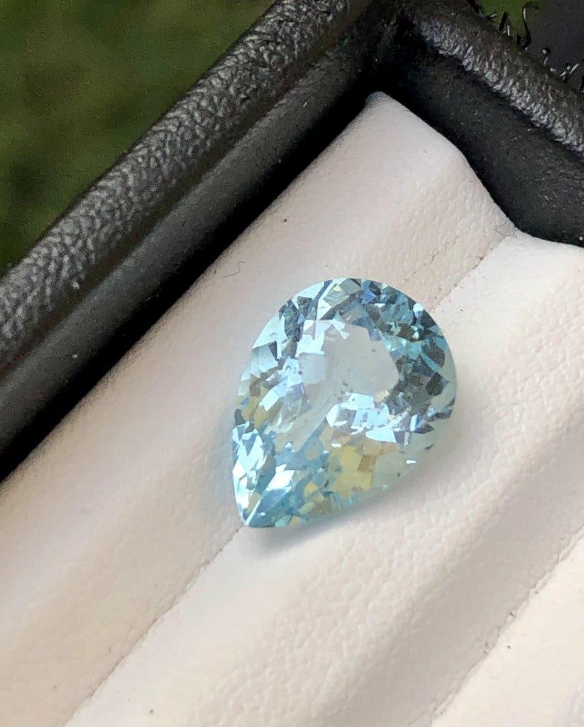 5 Carats Pear Shape Santa Maria Aquamarine - 13X10X7 mm (1 of 4)