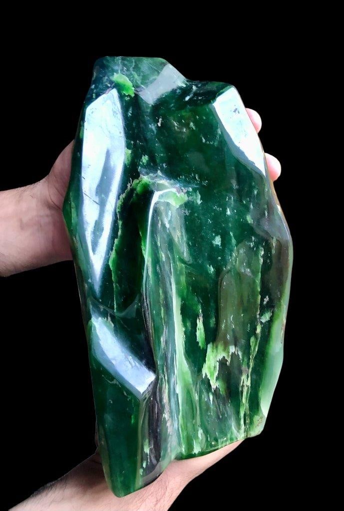 10 KG Fine Quality Nephrite Jade Standing Tumble - 27X13X12 cm (1 of 5)