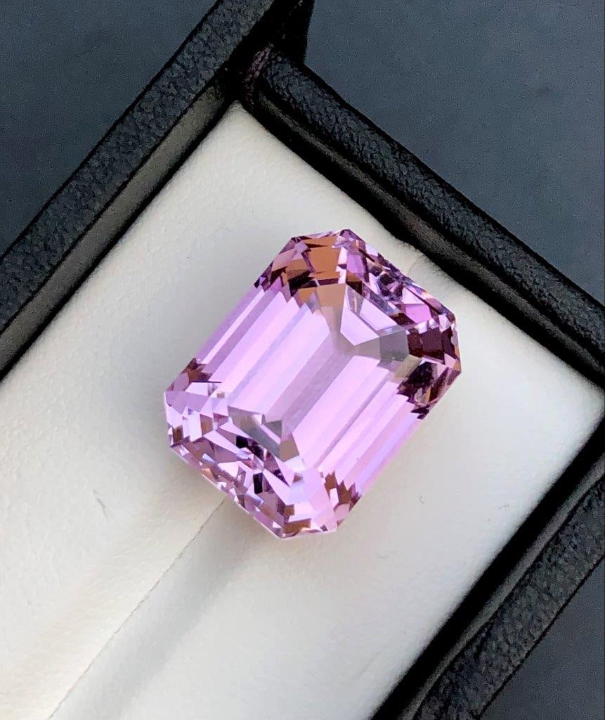 28.25 Carats Baby Pink Kunzite Semi Precious Gemstone - 18X14X13 mm (1 of 3)