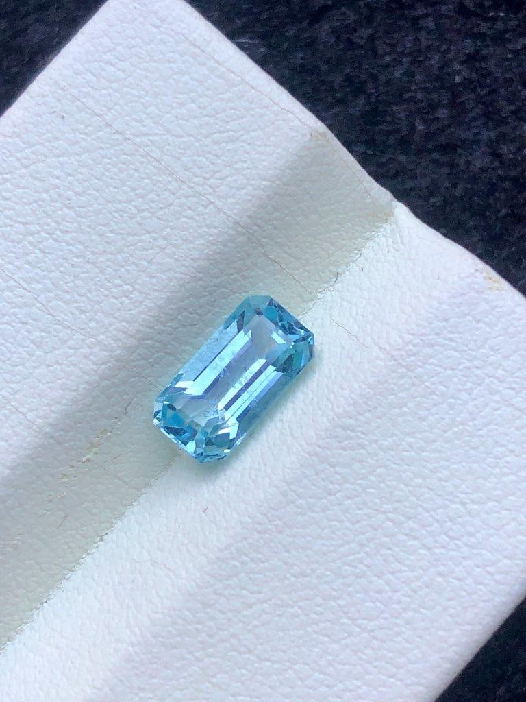 1.25 Carats Deep Blue Natural Aquamarine Loose Gemstone - 9X6X4 mm: 1.25 Carats Deep Blue Natural Aquamarine Loose Gemstone - 9X6X4 mm