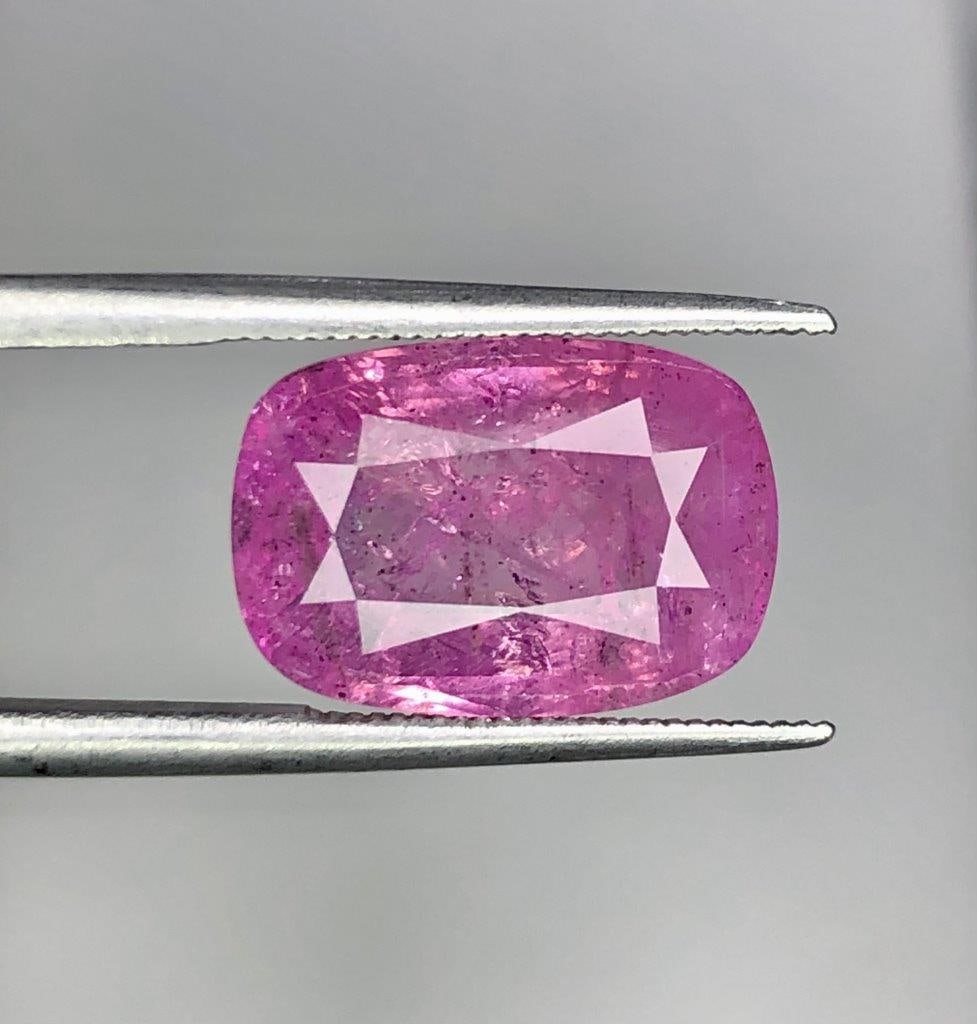 5.60 Carats Natural Pink Sapphire Gemstone - 13X9X5 mm: 5.60 Carats Natural Pink Sapphire Gemstone - 13X9X5 mm Choose design of your own and we will make it for youWe accept custom order in Sterling Silver, Gold and Platinum in WholeSale PriceColored Gems 