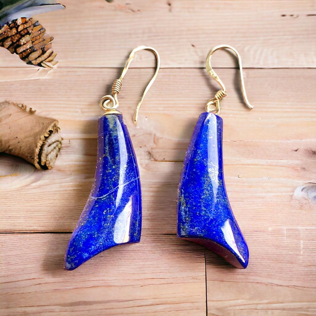 Amazing Shape Lapis Lazuli Earrings - Wedding Gift: Amazing Shape Lapis Lazuli Earrings - Wedding GiftShipping Rate: $24.00 .shipping rates are determined by Parcel weight and destination.Combined shipping: We offer combine shipping on multiple items p