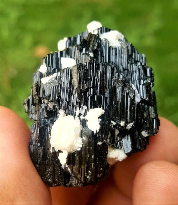Black Tourmalines With Mica - 43.28 Grams: Black Tourmalines With Mica - 43.28 Grams - 43X33X29 mmShipping Rate: $23.00 .shipping rates are determined by Parcel weight and destination.Combined shipping: We offer combine shipping on multiple it