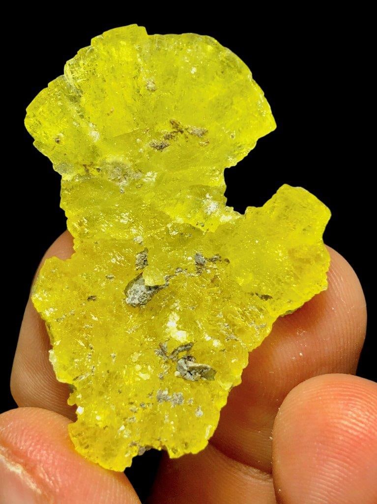 5 Grams Pretty Brucite Crystal - 42X31X9 mm (1 of 2)