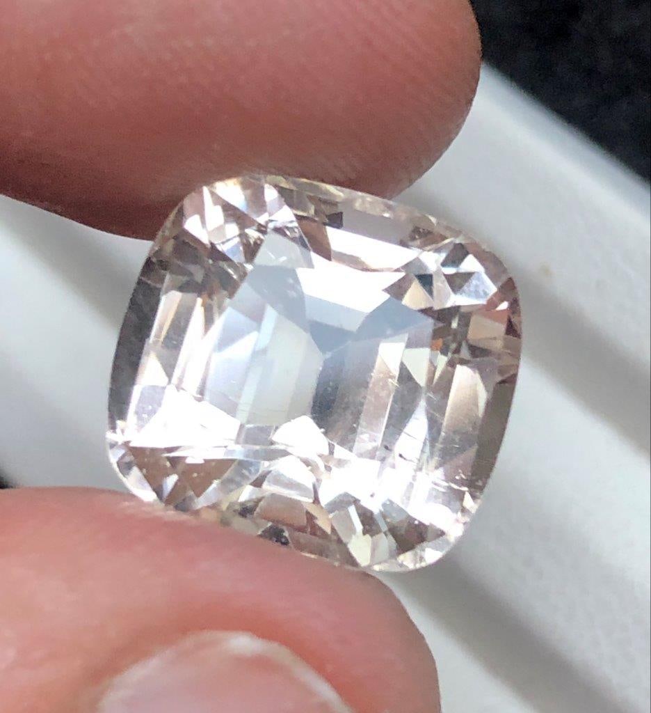 13.50 crts Certified Golden Topaz Loose Gemstone ? Natural Precious Stone - 14X13X9 mm: 13.50 crts Certified Golden Topaz Loose Gemstone ? Natural Precious Stone - 14X13X9 mmShipping Rate: 23$ WorldWideshipping rates are determined by Parcel weight and destination.Combined shipping: We o