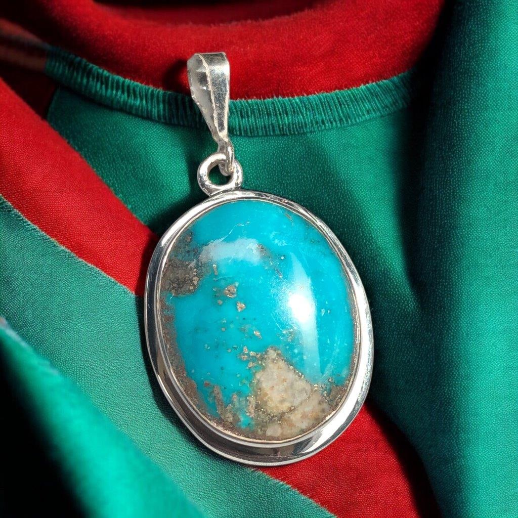 Sterling silver Torquoise pendant: Sterling silver Torquoise pendant Shipping:
