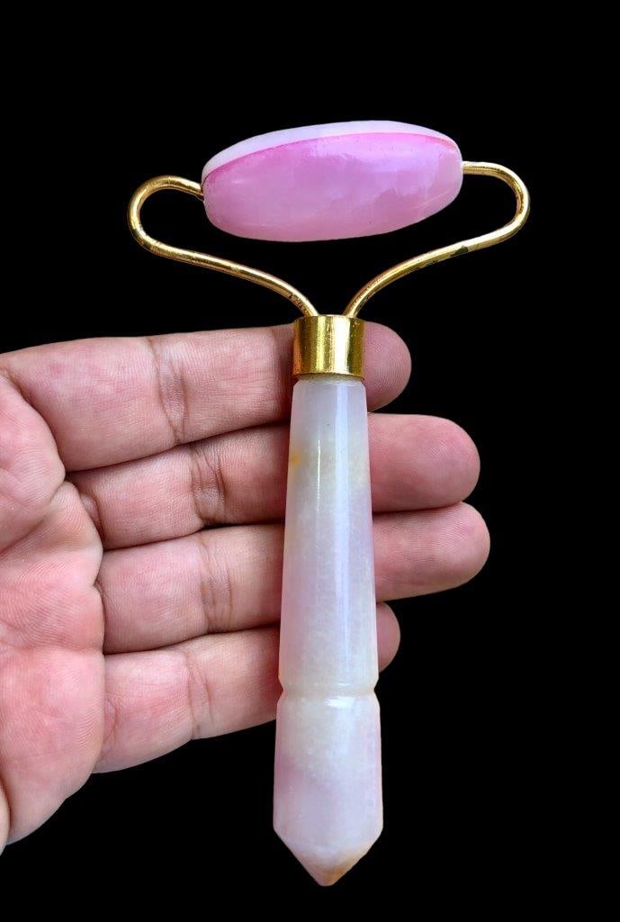 Pink Oynx Massager Wand: Pink Oynx Massager WandShipping Rate: $23.00 .shipping rates are determined by Parcel weight and destination.Combined shipping: We offer combine shipping on multiple items purchased to reduce shipping