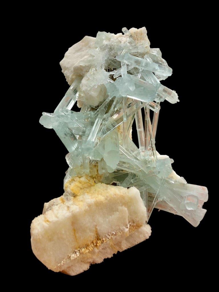 High Grade Unusual Aquamarine Crystals Cluster - 101.56 Grams - 77X63X58 mm: High Grade Unusual Aquamarine Crystals Cluster - 101.56 Grams - 77X63X58 mmShipping Rate: $100.00 .shipping rates are determined by Parcel weight and destination.Combined shipping: We offer combine sh