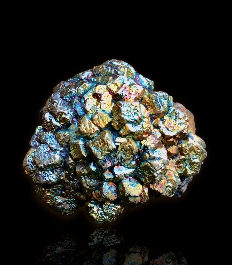 174 Grams High Quality Pyrite cluster With Rainbow Inclusion - 50X40X43 mm: 174 Grams High Quality Pyrite cluster With Rainbow Inclusion - 50X40X43 mmShipping Rate: FREE SHIPPING .shipping rates are determined by Parcel weight and destination.Combined shipping: We offer combi