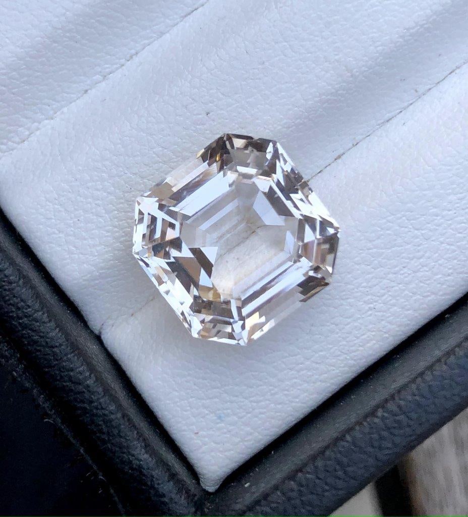 9.50 Carats Asscher Cut Natural Morganite For jewelry - 13X13X9 mm: 9.50 Carats Asscher Cut Natural Morganite For jewelry - 13X13X9 mmShipping Rate: $15.00 .shipping rates are determined by Parcel weight and destination.Combined shipping: We offer combine shipping on 