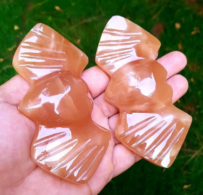 Paired Honey Calcite Wings - 298 Grams: Paired Honey Calcite Wings - 298 GramsShipping Rate: $36.00 .shipping rates are determined by Parcel weight and destination.Combined shipping: We offer combine shipping on multiple items purchased to 