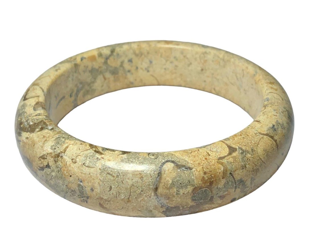 Coral Healing Bangle - Diameter 62 (1 of 3)