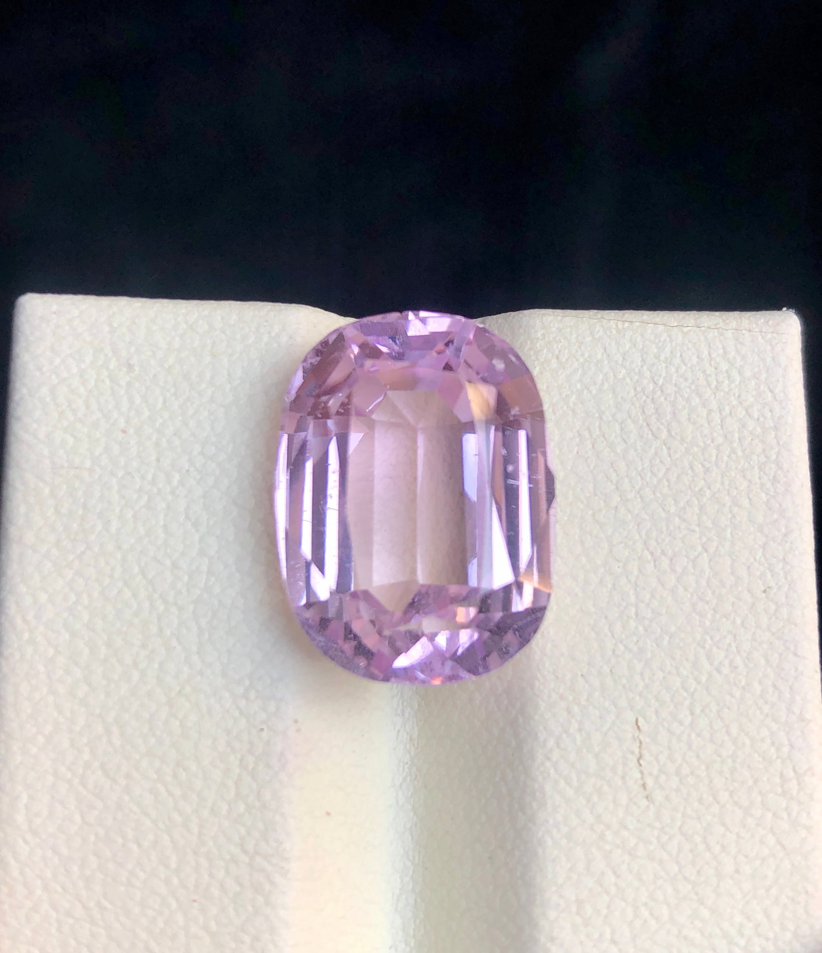 18.60 Carats Natural Pink Kunzite Top Quality - 18X14X9.5 mm (1 of 6)