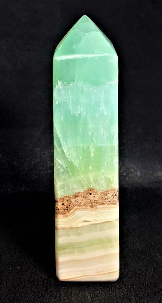 Top Quality Aragonite Tower - 297 Grams: Top Quality Aragonite Tower - 297 GramsShipping Rate: $36.00 .shipping rates are determined by Parcel weight and destination.Combined shipping: We offer combine shipping on multiple items purchased to