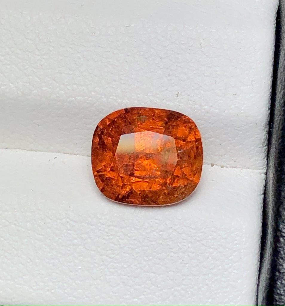 Champagne Color Natural Tourmaline Gemstone - 3.55 Carats - 9X8X6 mm: Champagne Color Natural Tourmaline Gemstone - 3.55 Carats - 9X8X6 mm SHIPPING: 23$