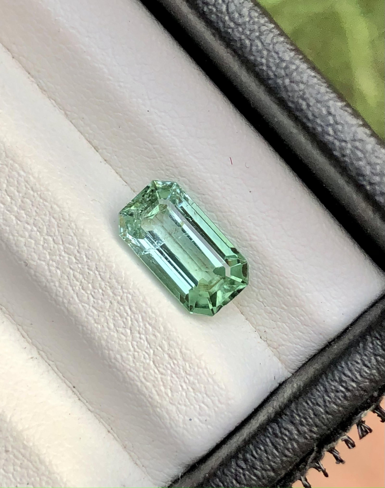 Emerald Cut Mint Green Tourmaline Gemstone - 2.15 Carats - 10X6X4 mm: Emerald Cut Mint Green Tourmaline Gemstone - 2.15 Carats - 10X6X4 mm SHIPPING: 23$