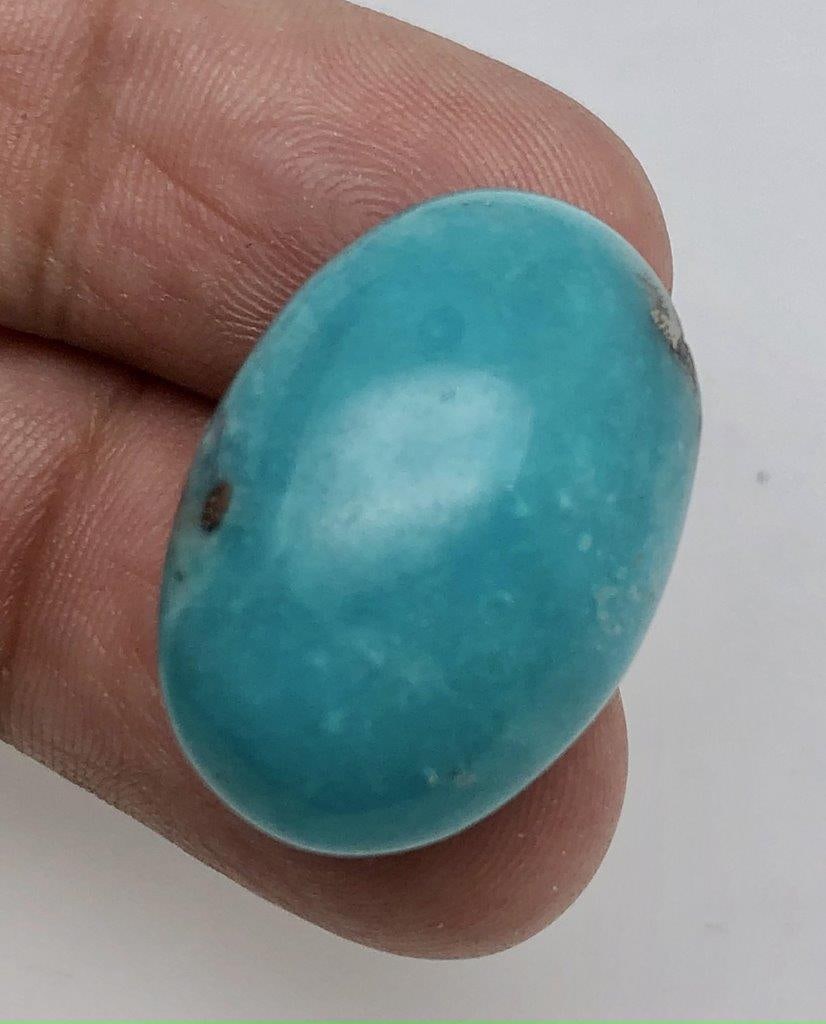 32.50 Carats Natural Turquoise Gemstone - 26X17X10 mm: 32.50 Carats Natural Turquoise Gemstone - 26X17X10 mm SHIPPING: 23$