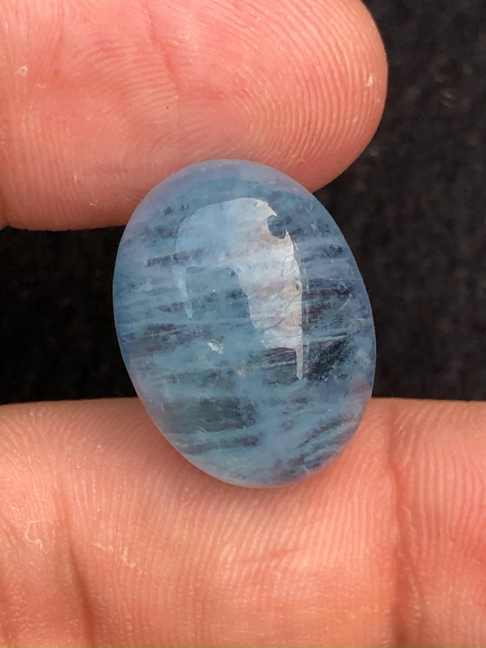 19.95 carats Deep Blue Natural Aquamarine Cabochon Loose Gemstone - 20X15X8 mm: 19.95 carats Deep Blue Natural Aquamarine Cabochon Loose Gemstone - 20X15X8 mm SHIPPING: 23$